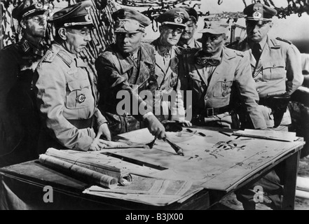 THE DESERT RATS  1953 TCF film with James Mason as Rommel Stock Photo