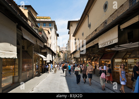 Shops on the Ponte Vecchio, Florence, Tuscany, Italy Stock Photo