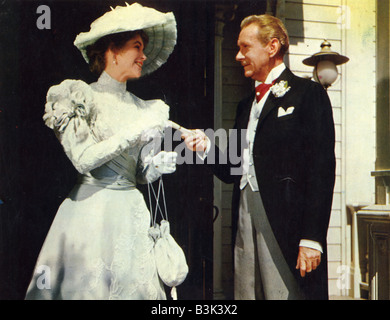 THE REMARKABLE MR PENNYPACKER  1958 TCF film with Clifton Webb and Dorothy McGuire Stock Photo