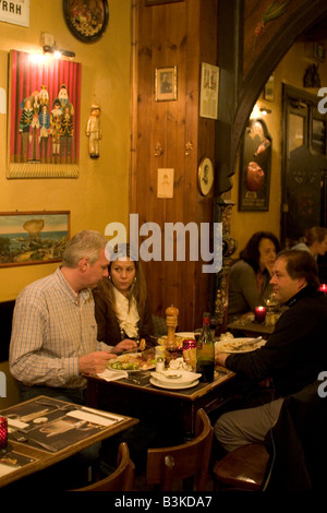 Restaurant 'La Grande Porte' specializing in traditional Belgian cuisine, 9 rue Notre- Seigneur, Brussels Belgium Stock Photo