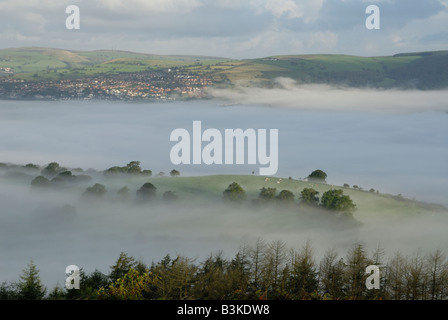 Temperature inversion over Caerphilly at dawn Stock Photo