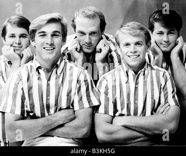 BEACH BOYS US group from left Carl Wilson, Dennis Wilson, Mike Love, Al Jardine and Brian Wilson Stock Photo