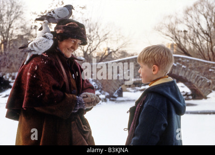 HOME ALONE 1990 TCF film with Macaulay Culkin at right Stock Photo