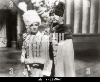 THE SCARLET EMPRESS 1934 Paramount film with Greta Garbo and John Lodge Stock Photo