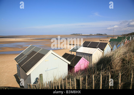 Behind the Pink Beach Hut. Wells-next-the-Sea, Norfolk Stock Photo