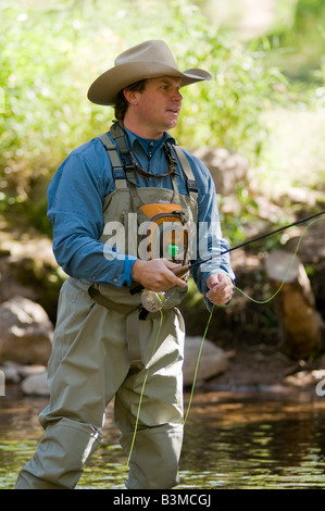 https://l450v.alamy.com/450v/b3mcgj/local-resident-fly-fishes-for-trout-on-gore-creek-vail-colorado-in-b3mcgj.jpg