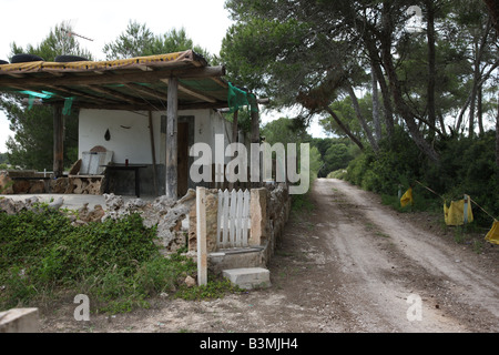 Run down shack on a backroad in Majorca Stock Photo