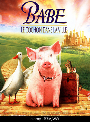 BABE: PIG IN THE CITY French poster for 1998 Universal film Stock Photo