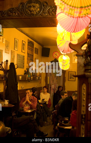 Restaurant 'La Grande Porte' specializing in traditional Belgian cuisine, 9 rue Notre- Seigneur, Brussels Belgium Stock Photo