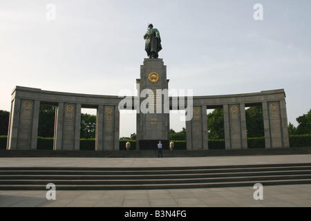 Russian World War Two memorial in Tiergarten Berlin Germany  May 2008 Stock Photo