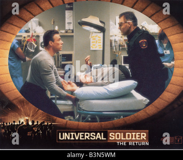 UNIVERSAL SOLDIER: THE RETURN 1999 Columbia TriStar film with Jean-Claude Van Damme at left Stock Photo