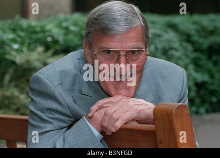 Jimmy Hill SKY TV Presenter October 1998 Football presenter mirrorpix Stock Photo