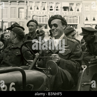 PRINCE LEOPOLD BERNHARD returns to a liberated Holland in 1945 Stock Photo