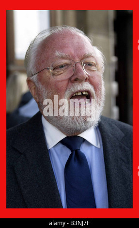 Memorial Service for Actor John Thaw September 2002 At St Martin in the Field in Trafalgar Square London Richard Attenborough Stock Photo