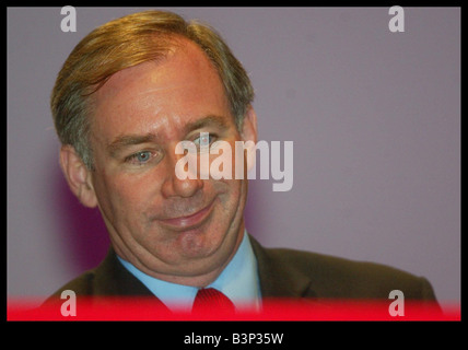 Secretary of State for Defence Geoff Hoon speech at the Labour Party Conference in Bournemouth October 2003 Stock Photo