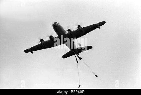 Heavy equipment drop rehearsal April 1967 Regiment at Aldershot barracks Handley Page Hastings British Troops Army The Paras Stock Photo