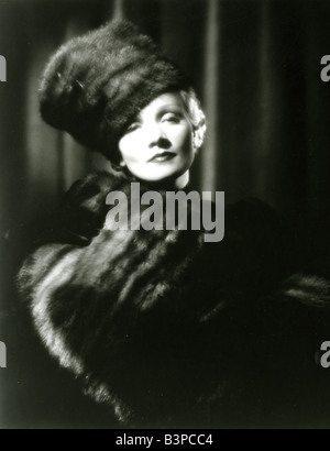 THE SCARLET EMPRESS 1934 Paramount film with Marlene Dietrich as Catherine the Great of Russia Stock Photo
