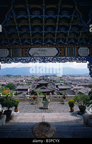 Mu Family Residence building in Lijiang, Yunnan, China Stock Photo - Alamy