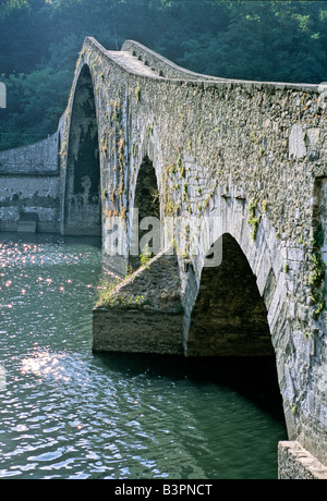 Ponte della Maddalena Bridge, Ponte del Diavolo Bridge, Borgo a Mozzano, Lucca Province, Tuscany, Italy, Europe Stock Photo