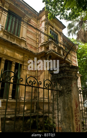 An old building in the old colonial french district of Hanoi, Vietnam Stock Photo