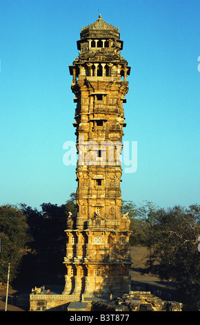 India, Rajasthan, Chittaurgarh. The Jaya Stambha, or Tower of Victory. This immense fort was built in 1448 by Rana Kumbha to commemorate his victory over the Muslim ruler of Deli. Stock Photo