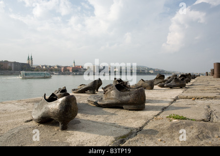 A shoe sculpture on the bank of the River Danube Budapest Hungary 2007 Stock Photo