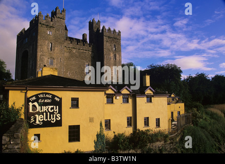 Europe, Ireland, County Clare. View of Durty Nelly's Pub and the Bunratty Castle. Stock Photo