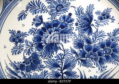Royal delft blue hi-res stock photography and images - Alamy