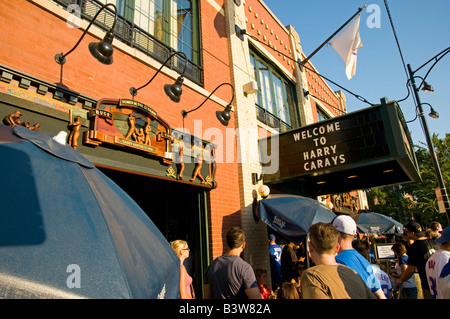 Harry caray statue hi-res stock photography and images - Alamy