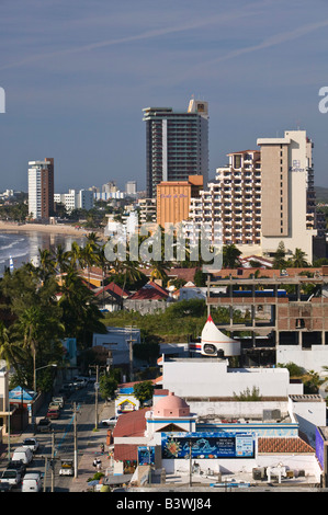 Mexico, Sinaloa State, Mazatlan. Zona Dorada / Golden Hotel Zone-Hotels and Playa Las Gaviotas Beach Stock Photo