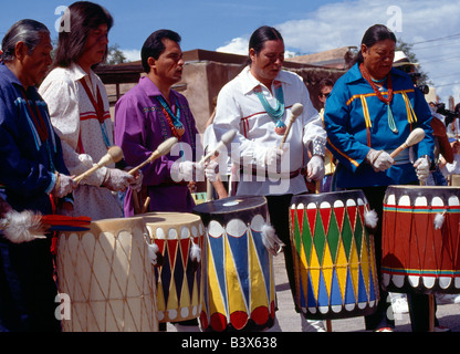 DRUMMERS, WINTER PEOPLE CORN DANCE; NATIVE AMERICAN INDIANS, SANTA CLARA PUEBLO, NEW MEXICO, USA Stock Photo