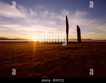 dh Stenness Standing Stones STENNESS ORKNEY Neolithic henge era dusk sunset Scotland Stock Photo
