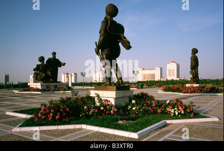 May 9, 2006 - Statues of Turkmen warriors at Independence Park in Berzengi district of the Turkmen capital of Ashgabat. Stock Photo