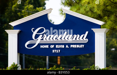 Graceland Elvis Presley mansion sign Memphis USA Stock Photo