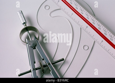 French Curve Stock Photo - Download Image Now - Curve, French Culture,  Ruler - iStock