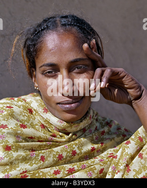 Sudan, Sahara Desert, Qubbat Selim. An attractive Nubian woman at Qubbat Selim. Stock Photo