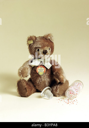 toys, teddy bears, teddy with sweets, 1940s, 40s, historic, historical, bear, toy, Stock Photo