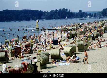 geography / travel, Germany, Berlin, canopied beach chairs, lido Wannsee beach, summer, holiday, vacation spot, Stock Photo