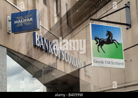 scotland halifax bank lloyds takeover hbos sign edinburgh branch above alamy tsb banking group before