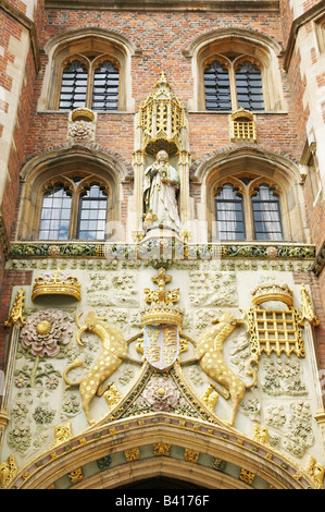 St John's College entrance, Cambridge, statue of St John Stock Photo
