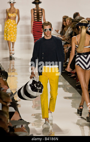 Michael Kors presents Spring &  Summer 2009 Women's & Men's ready to wear collection. Stock Photo