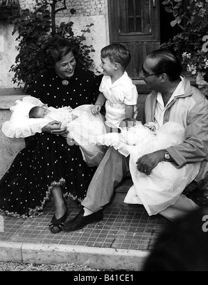 Rossellini, Roberto, 8.5.1906 - 3.6.1977, Italian director, half length, with Ingrid Bergman, with Ingrid Bergman and children, Stock Photo