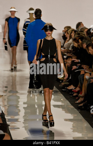 Michael Kors presents Spring &  Summer 2009 Women's & Men's ready to wear collection. Stock Photo