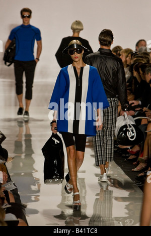 Michael Kors presents Spring &  Summer 2009 Women's & Men's ready to wear collection. Stock Photo