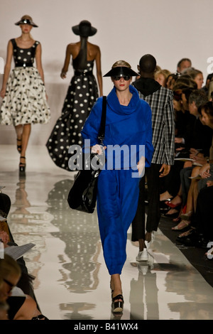 Michael Kors presents Spring &  Summer 2009 Women's & Men's ready to wear collection. Stock Photo