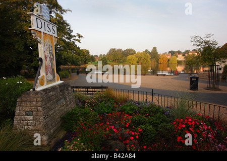 Diss sign and Mere. Stock Photo