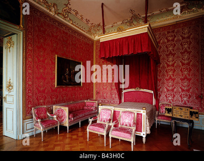 geography / travel, Germany, Hesse, Kassel, castle Wilhelmsthal, interior view, bedroom, landgrave, style of Louis XVI, armchair, Rococo period, castle built by Francois R. Cuvilles the elder 1743 - 44, summer residence, Additional-Rights-Clearance-Info-Not-Available Stock Photo