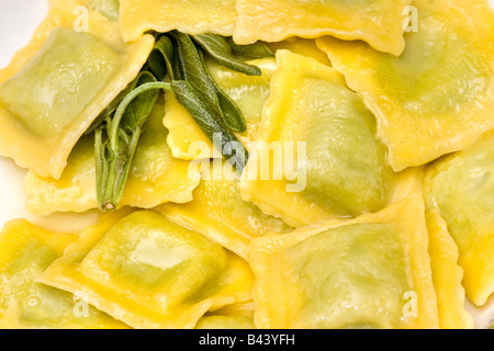Spaghetti with tofu cheese spinach butter and sage Stock Photo