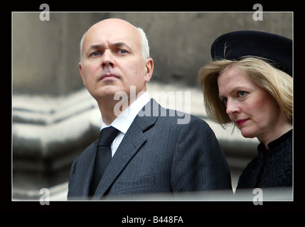 Iain Duncan Smith and wife Betsy October 2003 leave the Rememberance service at St Paul s Cathederal for Iraq servicemen Stock Photo