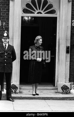 Margaret Thatcher June 1981 stands outside 10 Downing Street with King ...